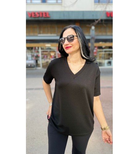 SİYAH V YAKA MODAL KUMAŞ TŞÖRT  GENİŞ KALIP 